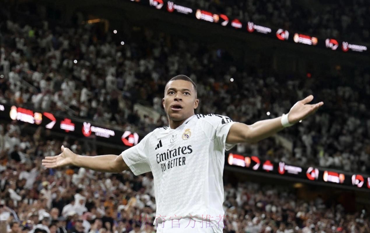 无奈!姆巴佩成首位在国家德比戴帽却输球的球员 无奈!姆巴佩成首位在国家德比戴帽却输球的球员